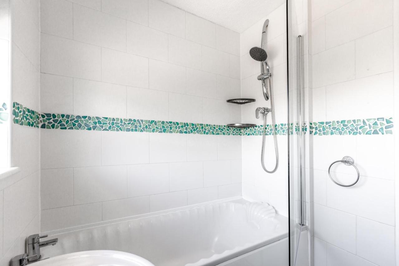Curlew - 3 Bedrooms Wi-Fi, Parking, Contractors Thornton  Экстерьер фото