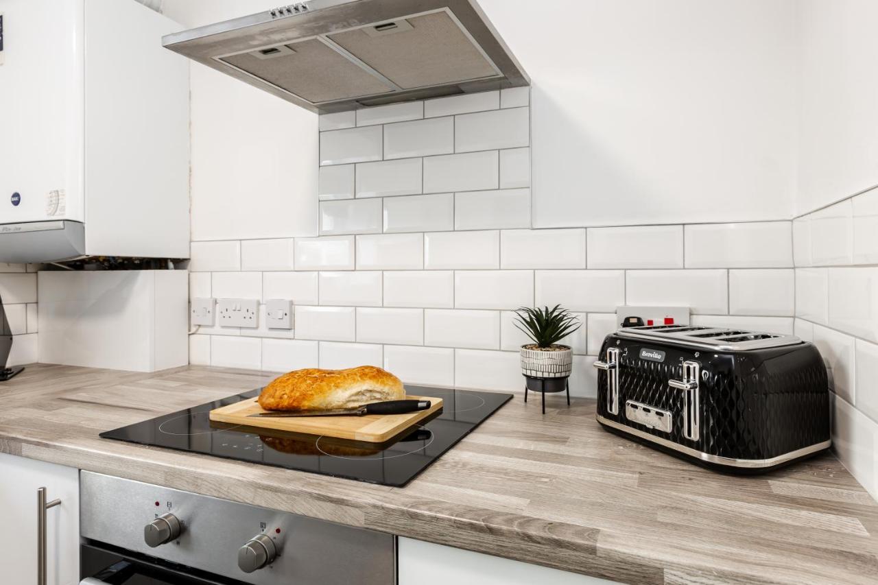 Curlew - 3 Bedrooms Wi-Fi, Parking, Contractors Thornton  Экстерьер фото